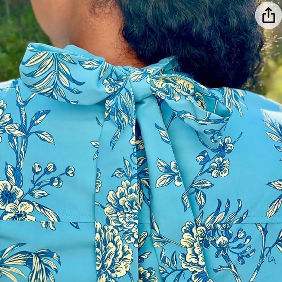 π Women's Floral Print Bishop Sleeve Blouse - Picture 5 of 6